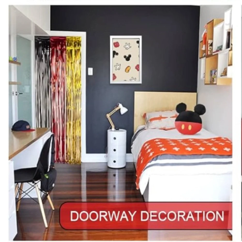 Mickey Mouse “Happy Birthday” decor